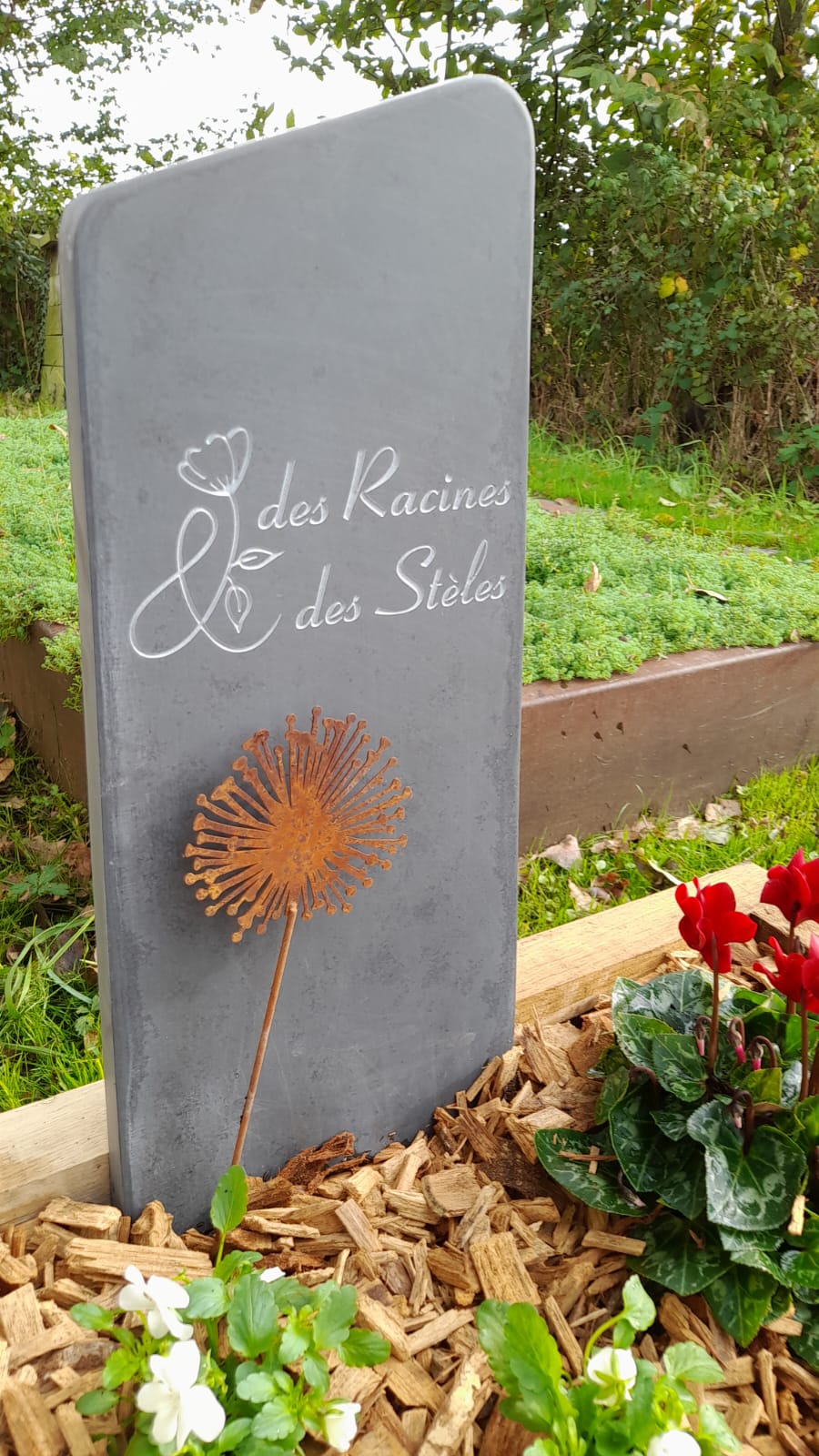 Stèle en ardoise naturelle gravée